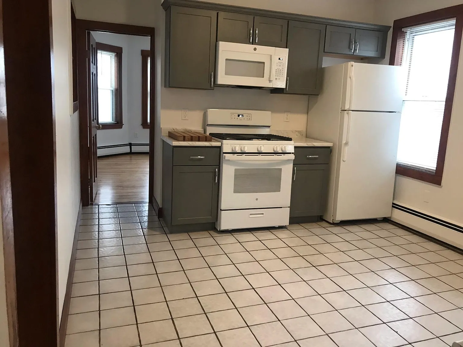 1 bed, $2,000 — Photo 2