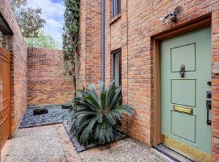 2901 Bissonnet St, Houston, TX 77005