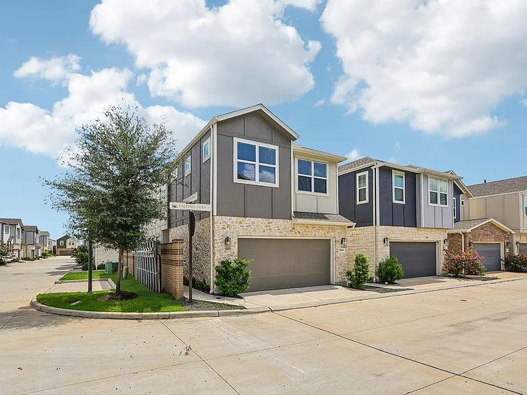 9808 Falling Fern Ln — Photo 23