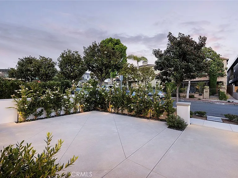 709 Marigold Ave — Photo 31