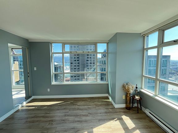 4th image of 438 Seymour St #2407