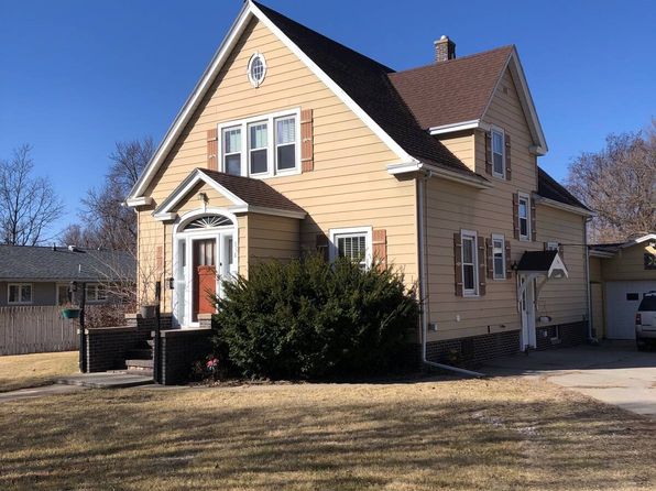 308 Michener St, Wakefield, NE 68784