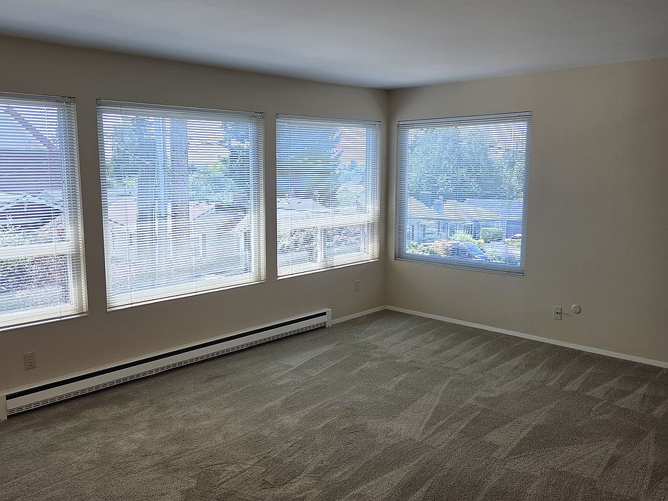 Corner unit