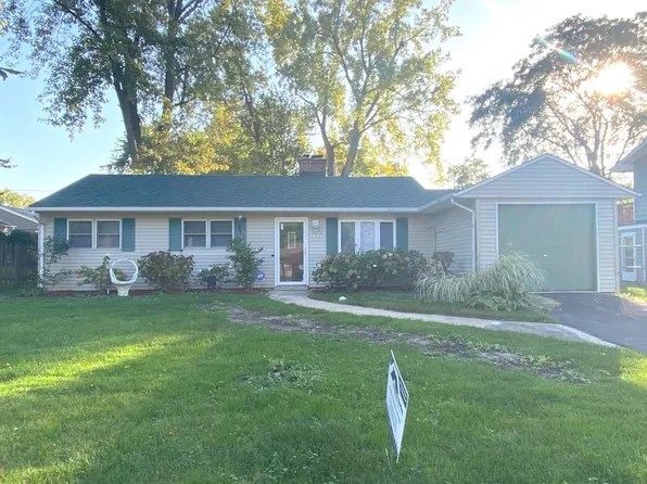 233 Marquette St, Park Forest, IL 60466