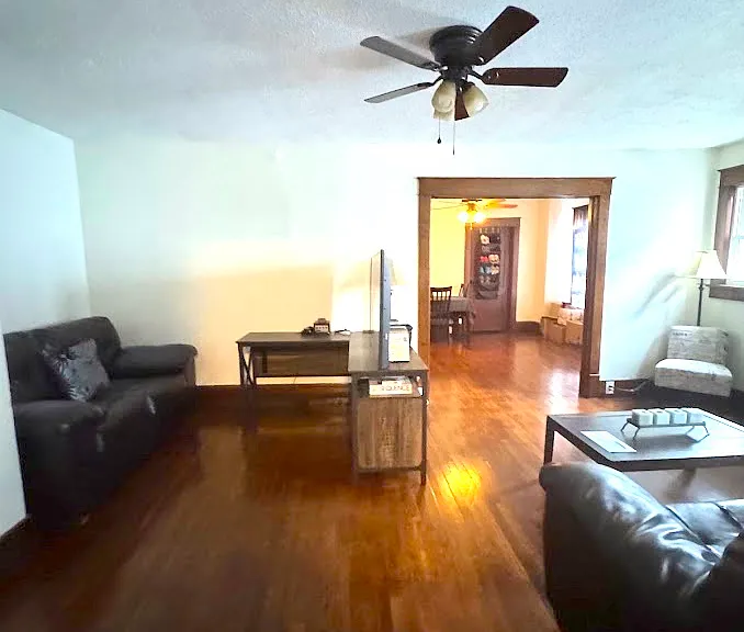 947 Hill St — Photo 6