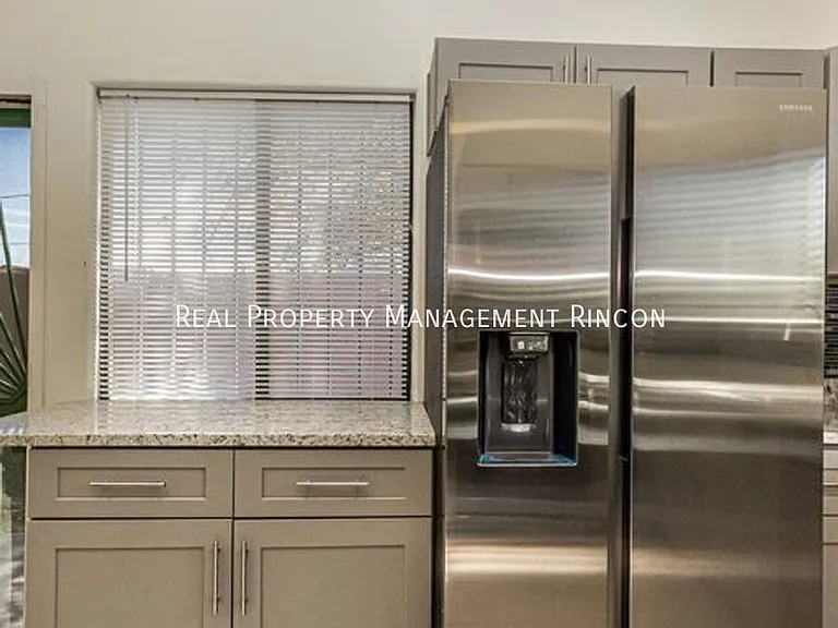 610 E Waverly St #2 — Photo 6
