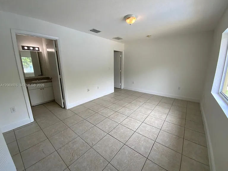 3342 NW 9th Ave #3344 — Photo 23