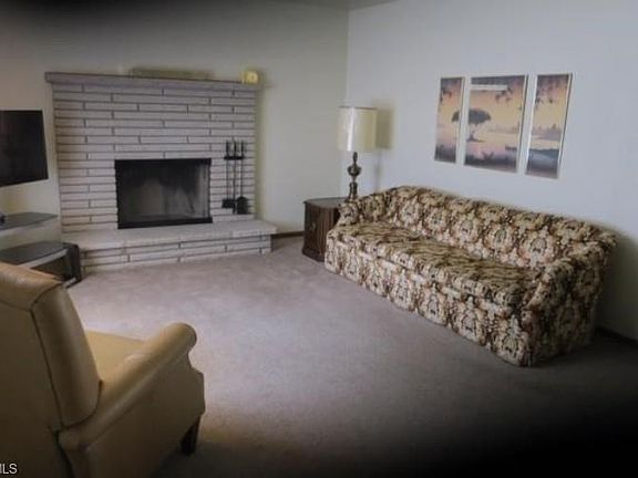 4th image of 128 Haviland Dr