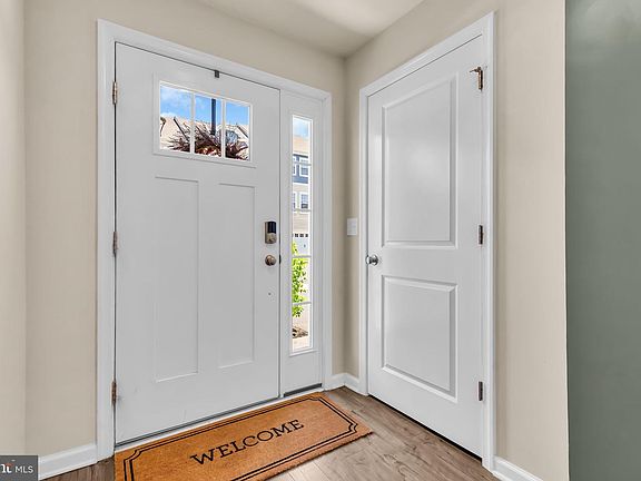 5th image of 5 Venice Ln