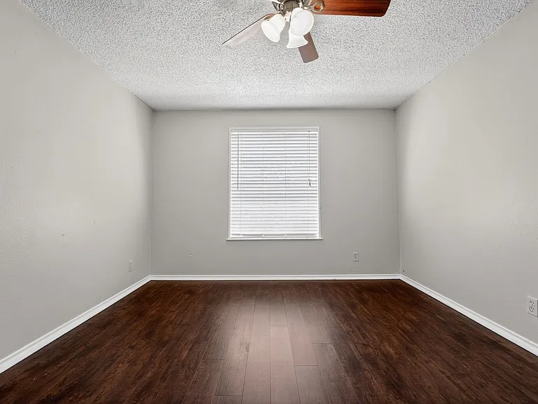 20600 Bonanza St #3 — Photo 15