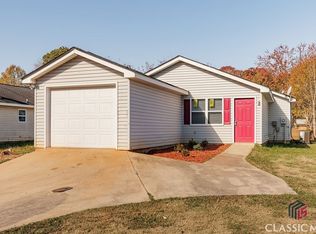 446 Hollow Ridge Dr, Athens, GA 30607