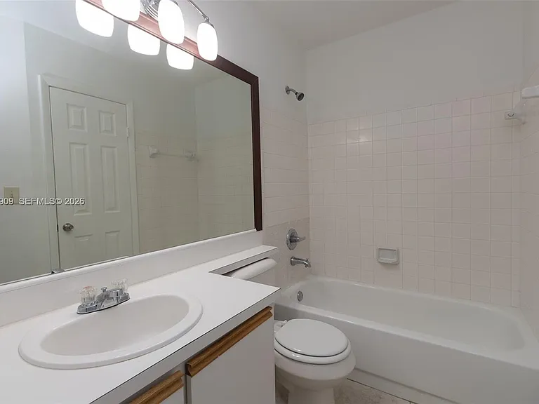 18304 NW 68th Ave #L — Photo 18