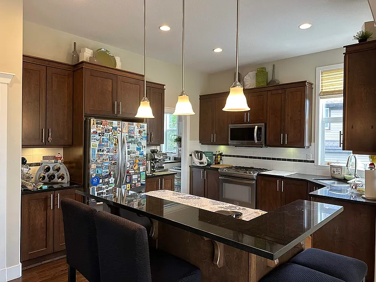 1342 Fifeshire St #MAIN HOUSE — Photo 3