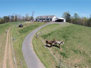 170 Sanctuary Ln, Mount Airy, NC 27030