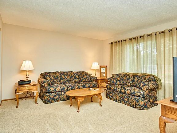 4th image of 5510 Township Dr