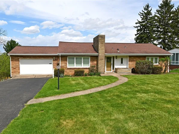 60 Swallow Hill Rd, Carnegie, PA 15106