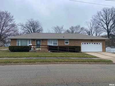 705 E Myrtle St, Canton, IL, 61520