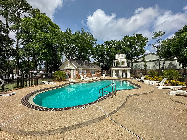 501 E Burgess Rd #F12 — Photo 14