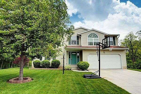 1st image of 324 Beechmont Dr