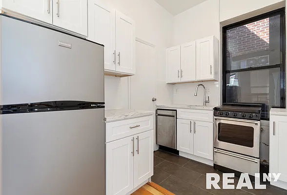 Rented by REAL New York | media 12