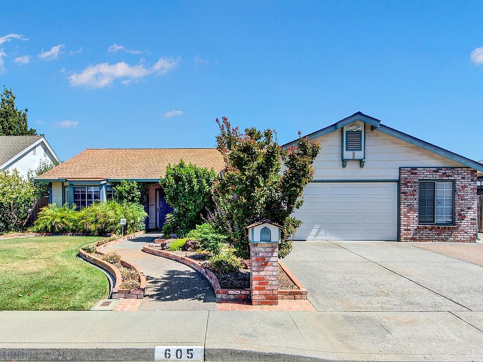 1st image of 605 Tiburon Lane