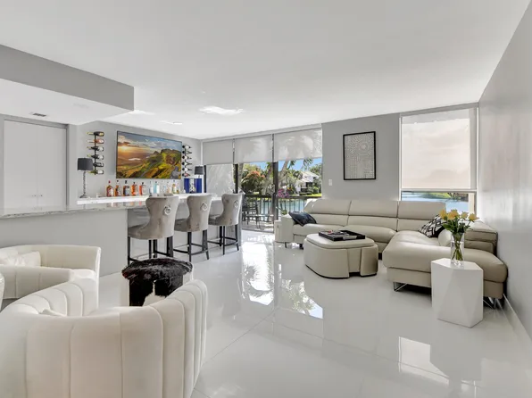 804 Bridgewood Place, Boca Raton, FL 33434