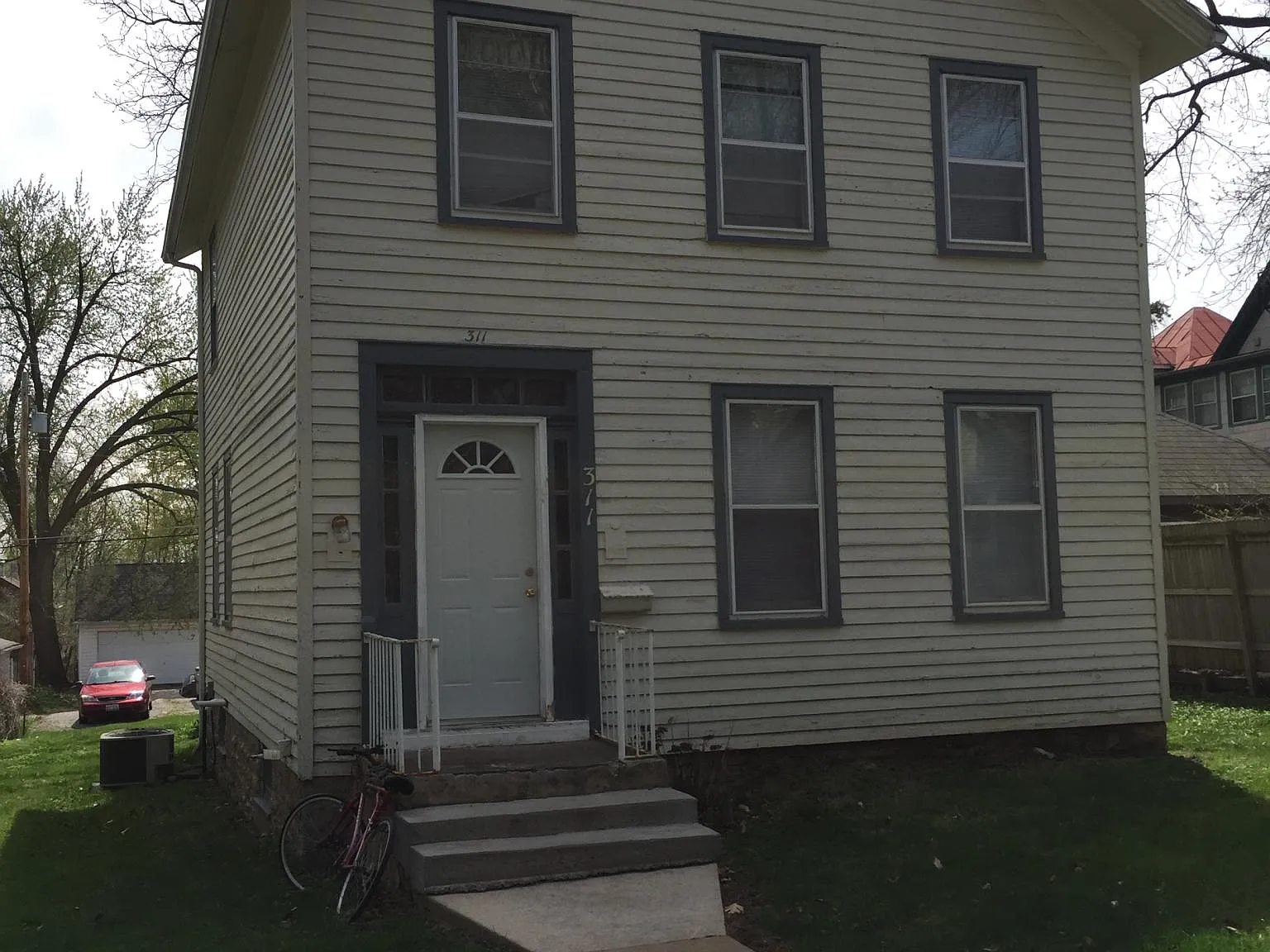 6 bed, 2000 sqft, $3,750 — Photo 1