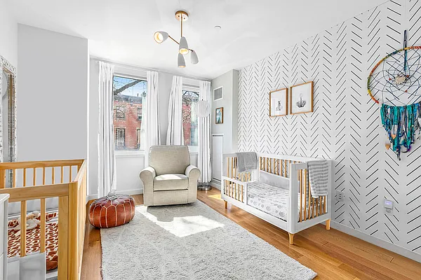 Rented by Compass | media 17