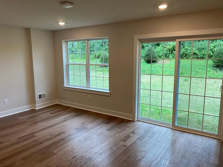 209 Red Leaf Ln #209 — Photo 9