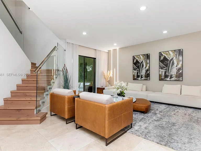 9529 Eden Roc Ct — Photo 38