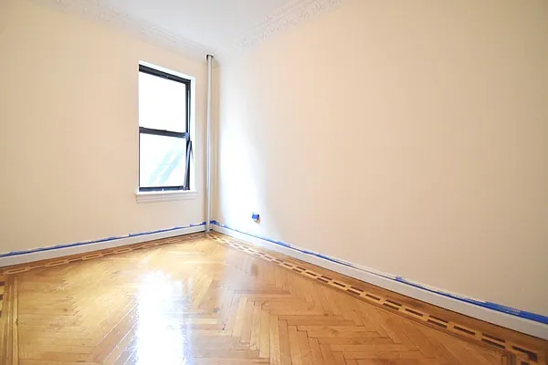 Rented by Skyward | media 30