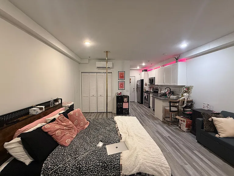 Modern New Luxury Temple Apartments — Photo 9