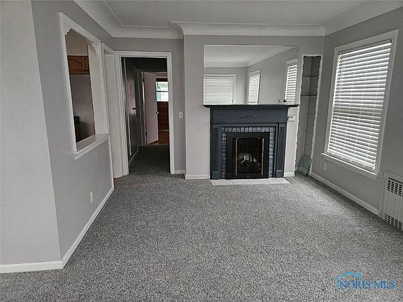 2nd image of 939 Toronto Ave