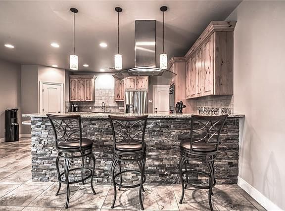5th image of 109 Woodland Ct