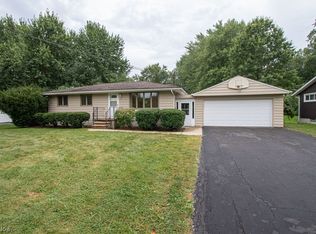 27023 Schady Rd, Olmsted Township, OH 44138