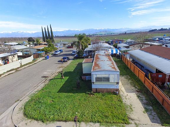 3rd image of 736 S Rose Ave