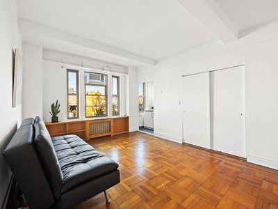 24 5th Ave APT 731, New York, NY, 10011