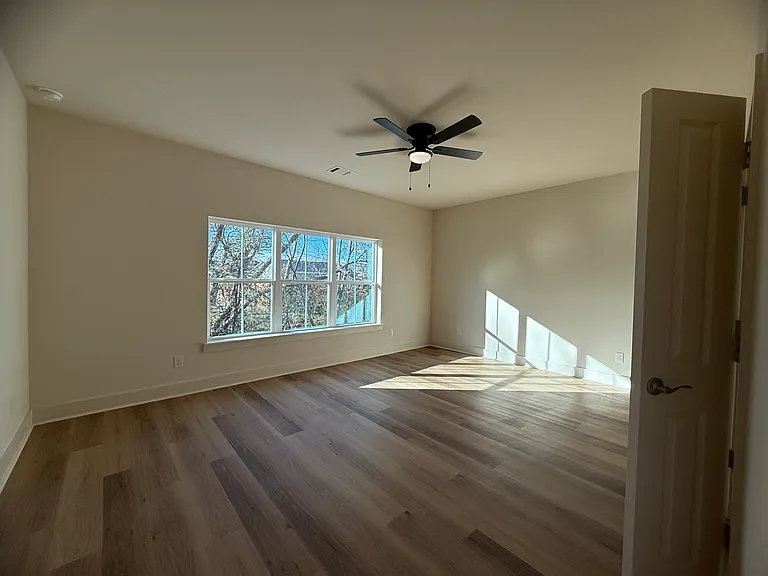 106 Kirkland St — Photo 9