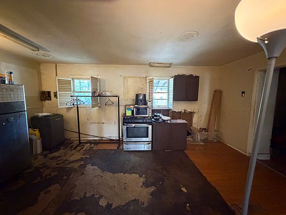 5th image of 1503 Garden Hills Dr