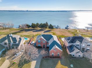 3906 Lakeside Dr, Rowlett, TX 75088