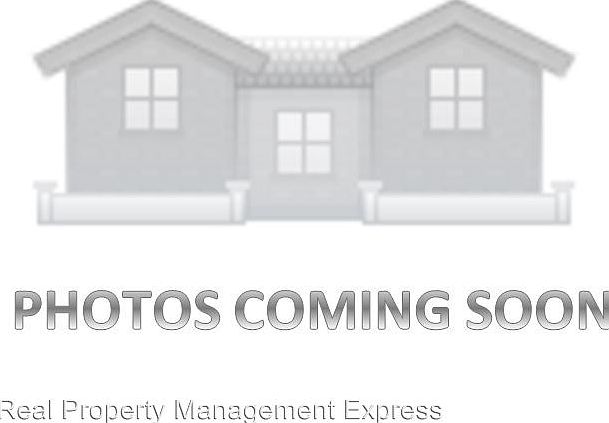 2nd image of 2605 S Prairie Ave