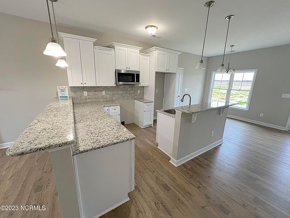 5th image of 304 Fynloch Chase Drive