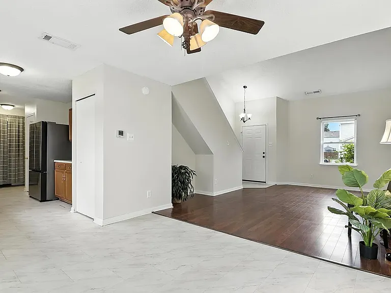 2433 Harvest Moon Dr — Photo 3