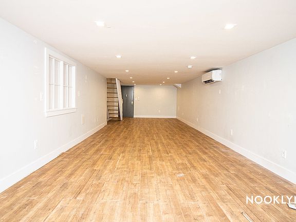 5th image of 326 Irving Ave #1F