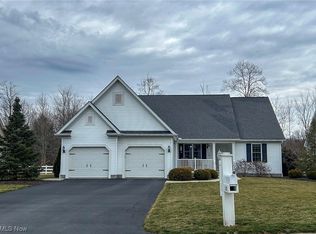 110 Kingston Ct, Warren, OH