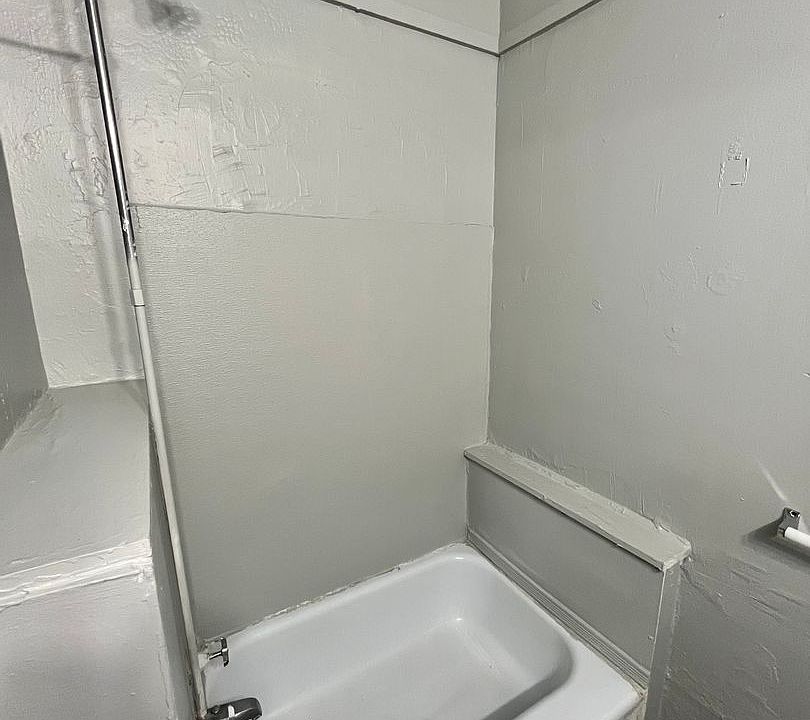2nd image of 2207 Jones St #2207335