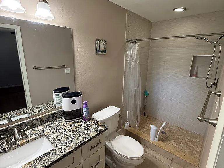625 Ellsworth St — Photo 17
