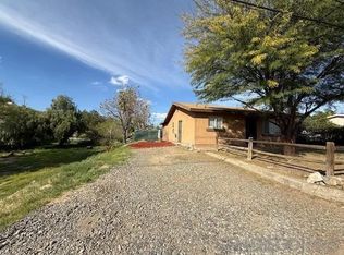 23930 Elsinore Ln, Canyon Lake, CA 92587