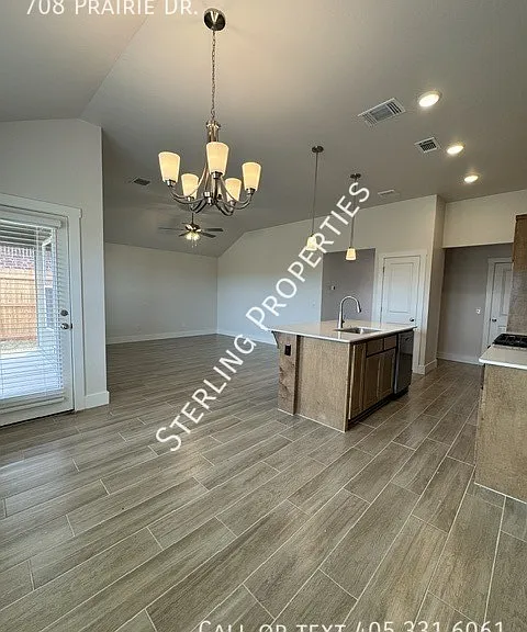 708 Prairie Ln — Photo 13