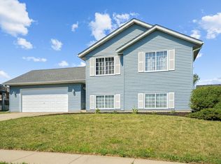 1270 Pine Ridge Dr NE, Pine Island, MN 55963